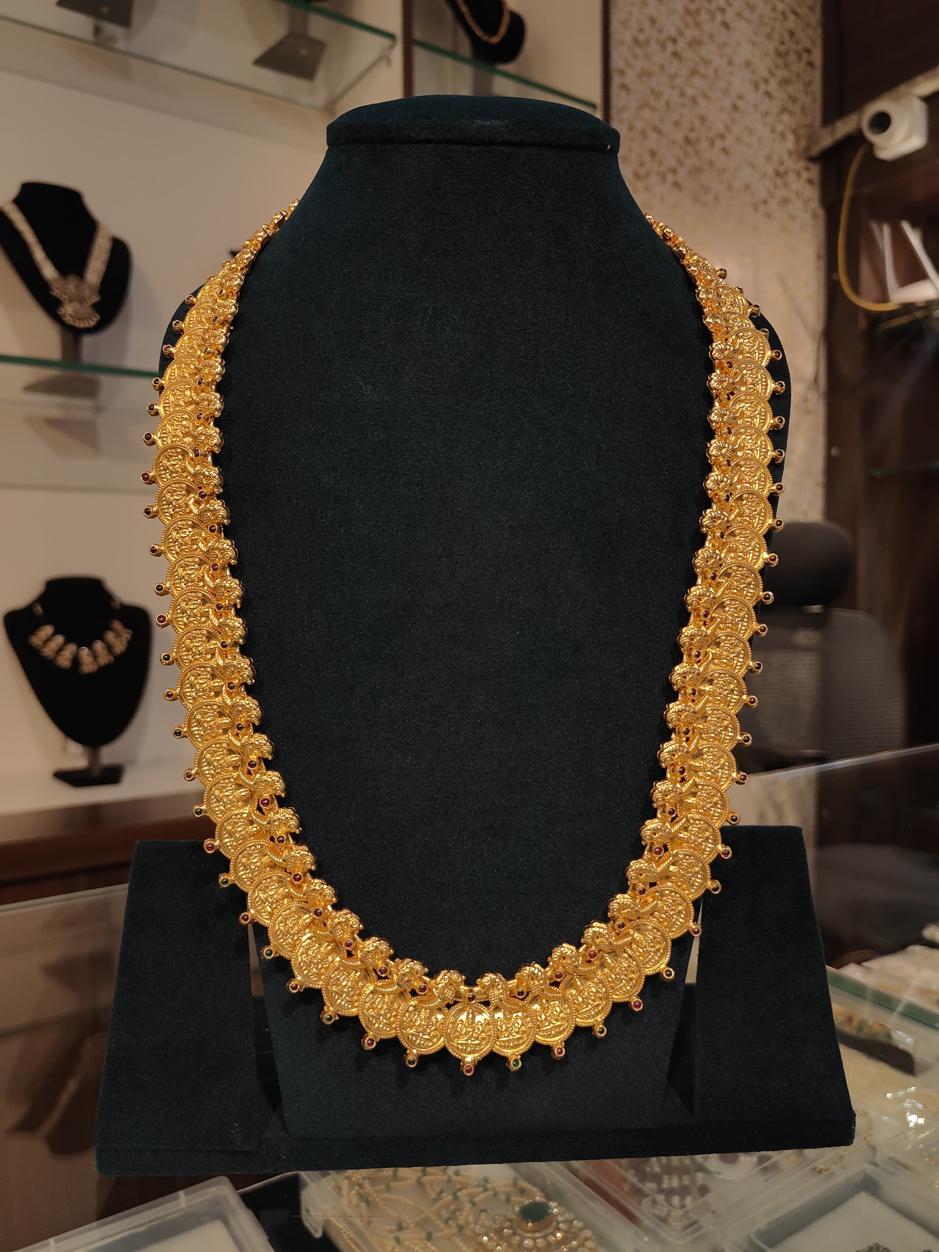 Kasulaperu Necklace with Peacock