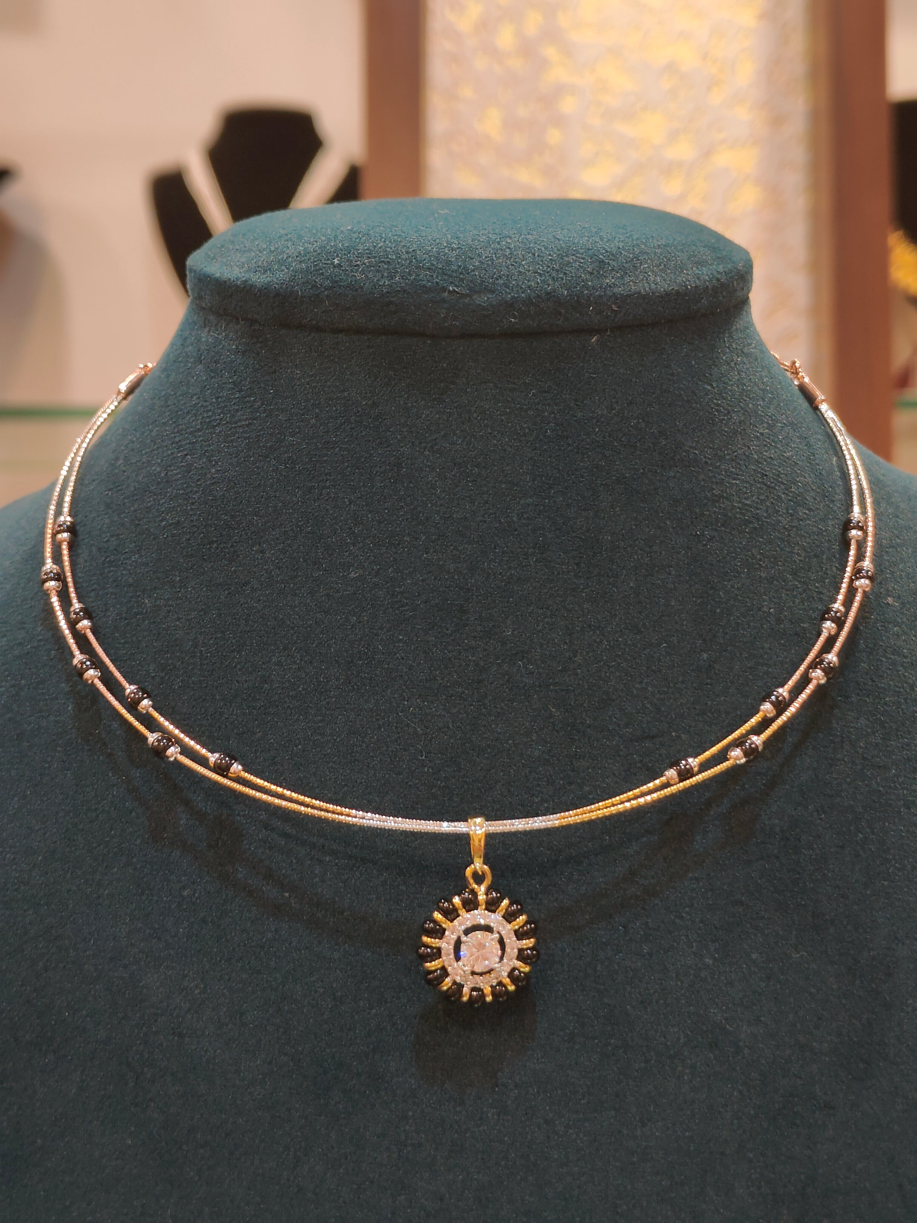 Black Beads Blossom Kante with Pendant