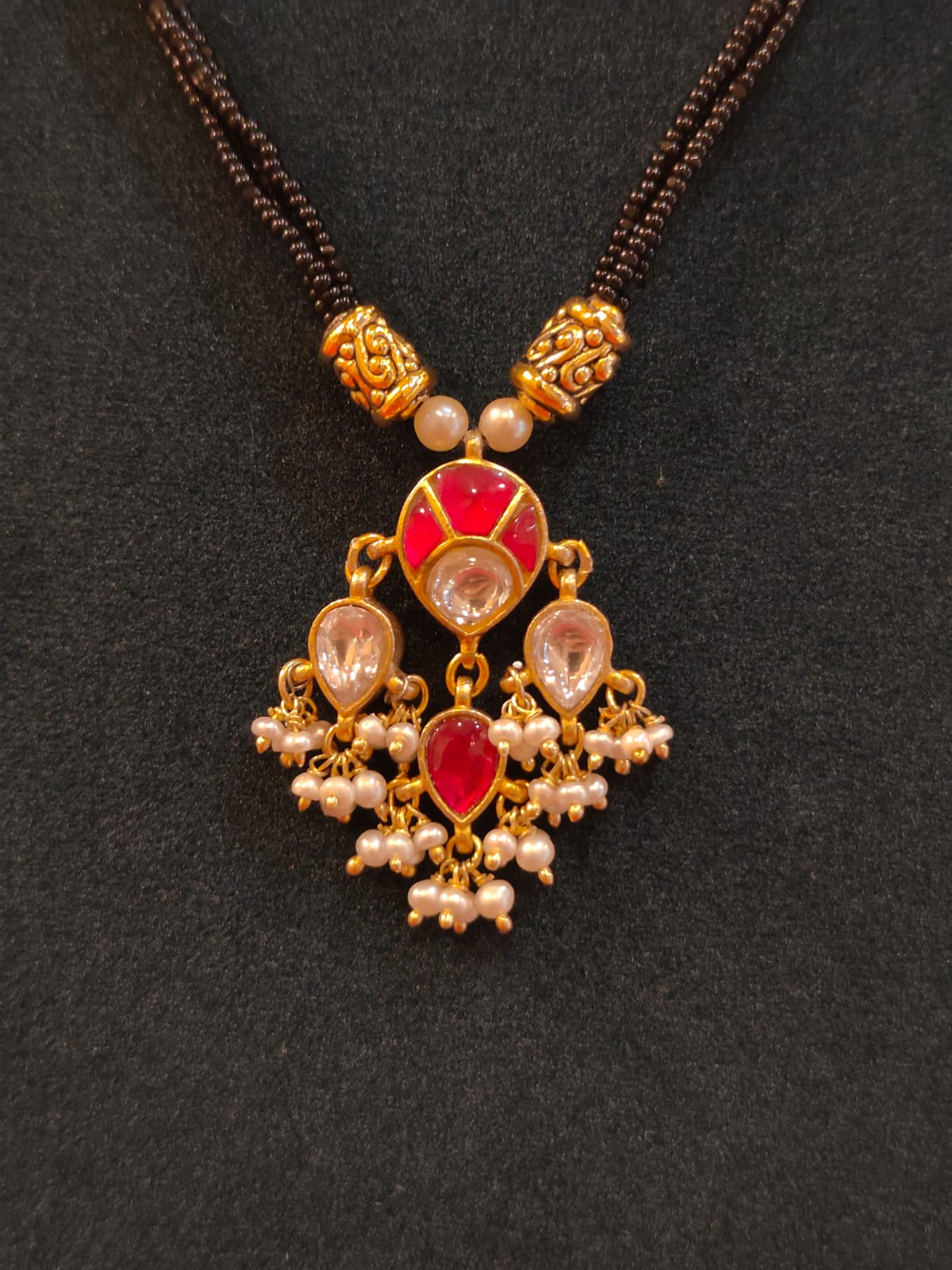 Black Beads With Kundan Pendant  thumbnail 2