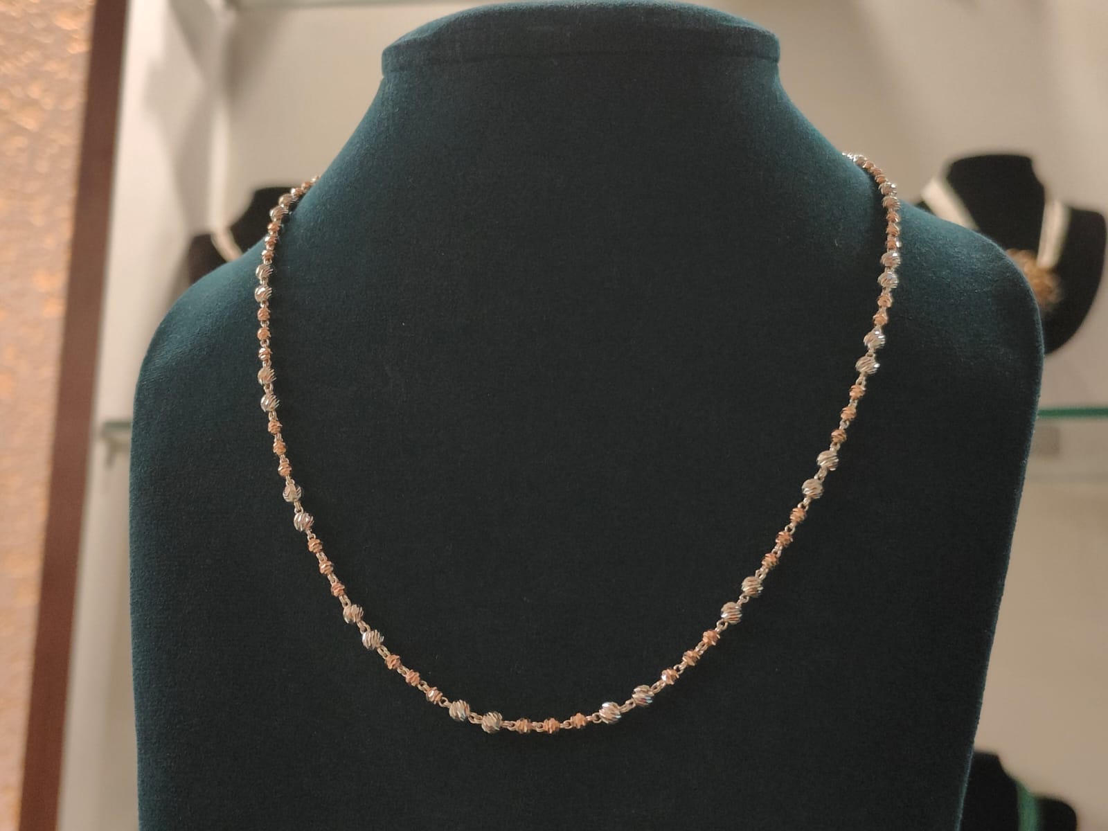 Single Line Round Tharmala Italy Chain view 1