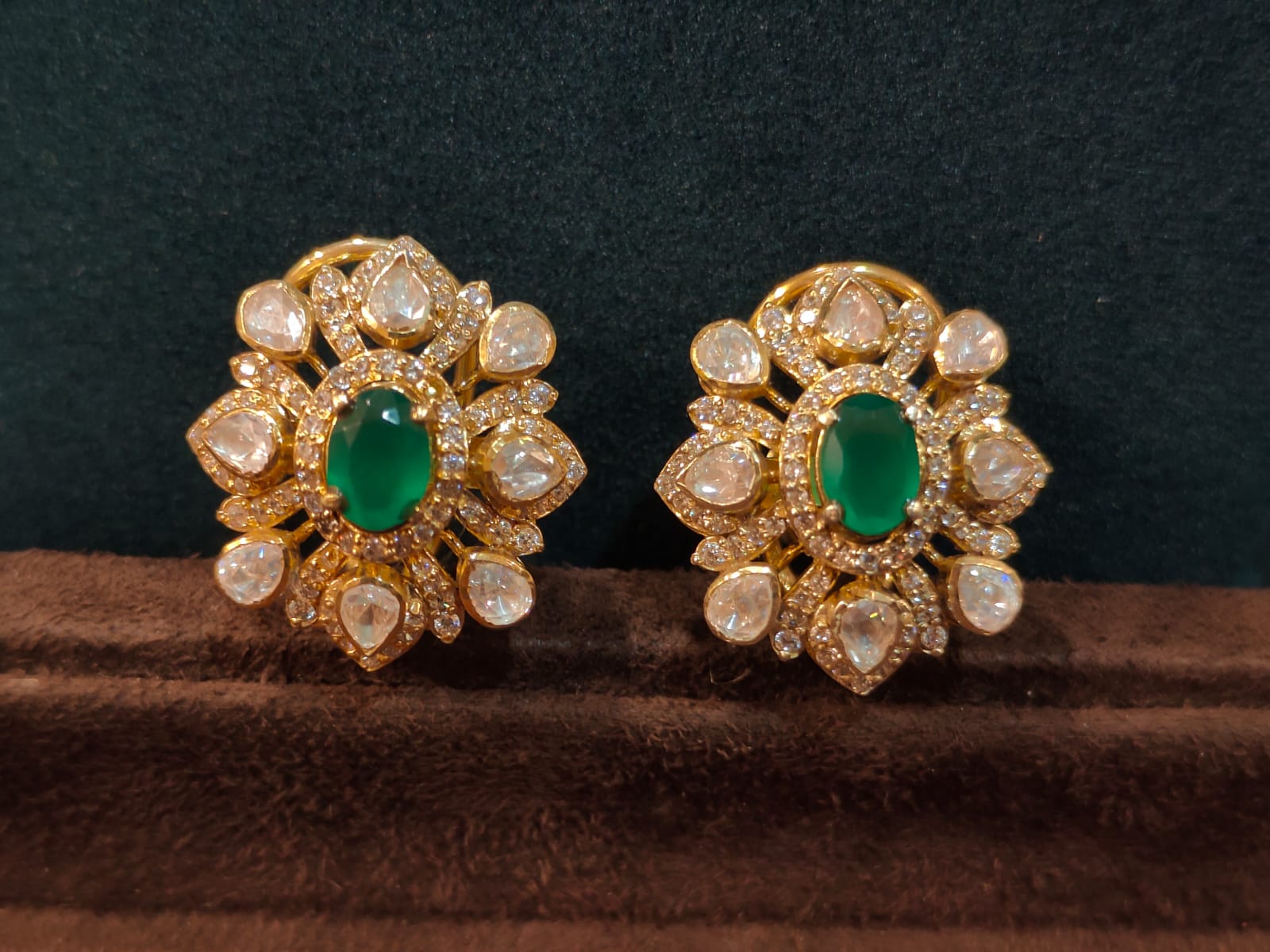 Hexa Green Victorian Leaf Studs with Support 